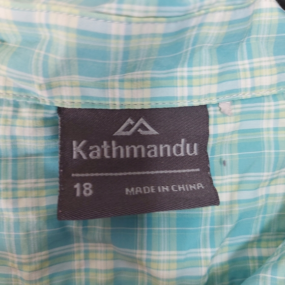 Sz. 18 Kathmandu Top - Picture 4 of 7